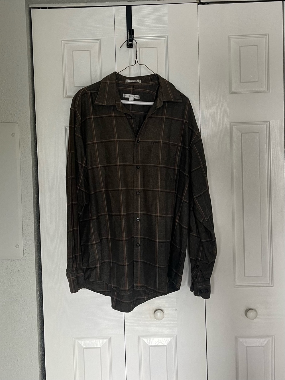 Geoffrey Beene vintage plaid olive green button down shirt 100% cotton